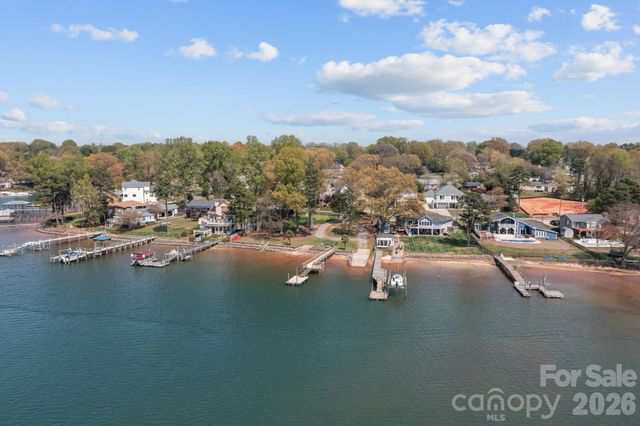 20837 Sierra Vista Drive, Cornelius, NC 28031