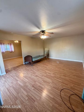 566 Douglas Street, Fallon, NV 89406