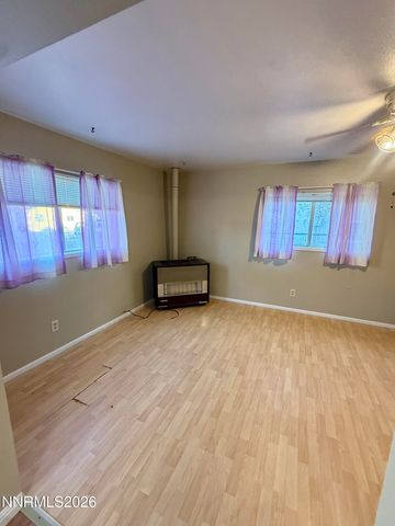 566 Douglas Street, Fallon, NV 89406