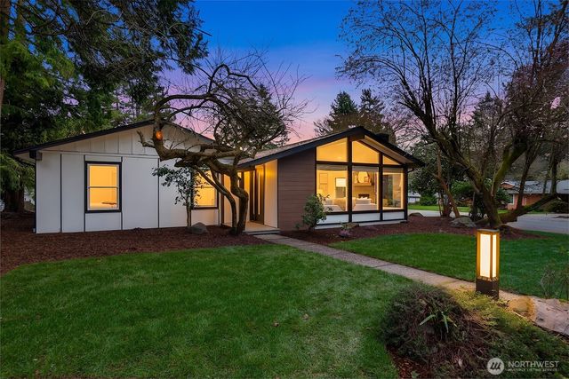 14020 NE 62nd Street, Redmond, WA 98052