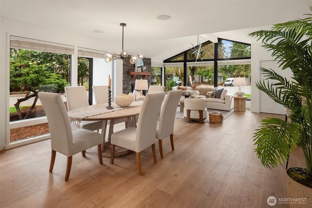 14020 NE 62nd Street, Redmond, WA 98052