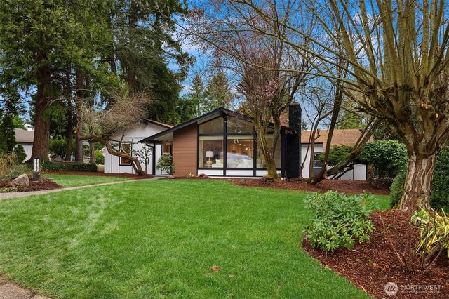 14020 NE 62nd Street, Redmond, WA 98052