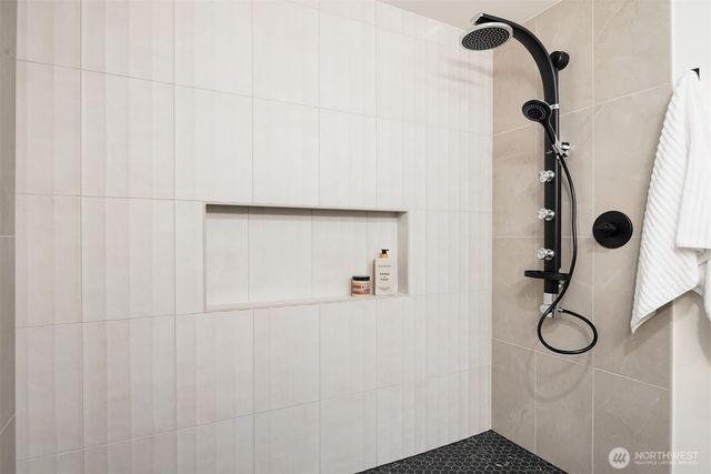 14020 NE 62nd Street, Redmond, WA 98052