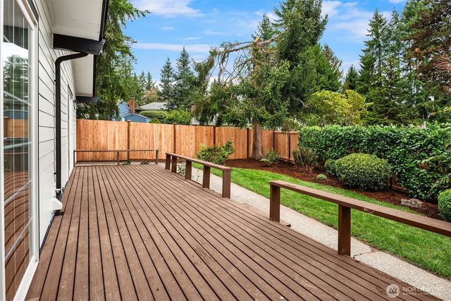 14020 NE 62nd Street, Redmond, WA 98052