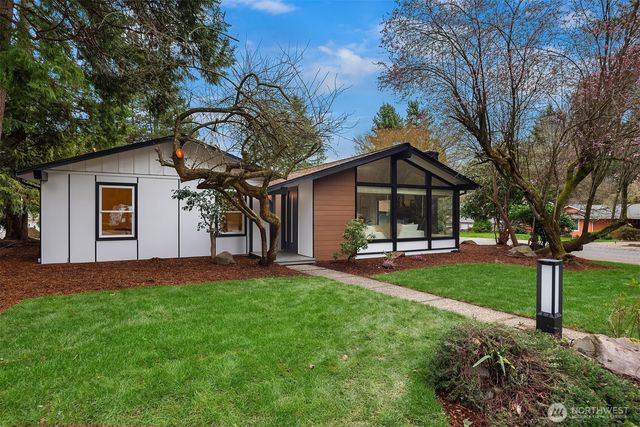 14020 NE 62nd Street, Redmond, WA 98052