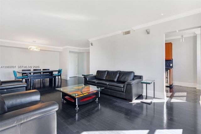 701 Brickell Key Blvd 2103, Miami, FL 33131