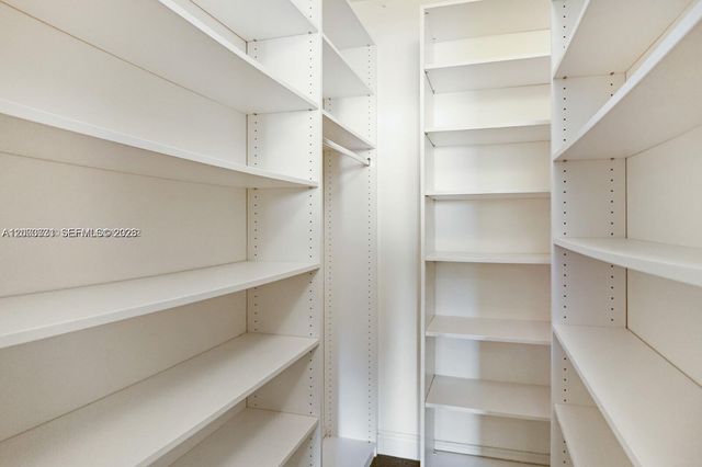 701 Brickell Key Blvd 2103, Miami, FL 33131