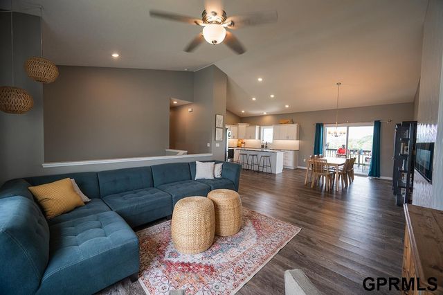 7808 Nicole Lane, Lincoln, NE 68516