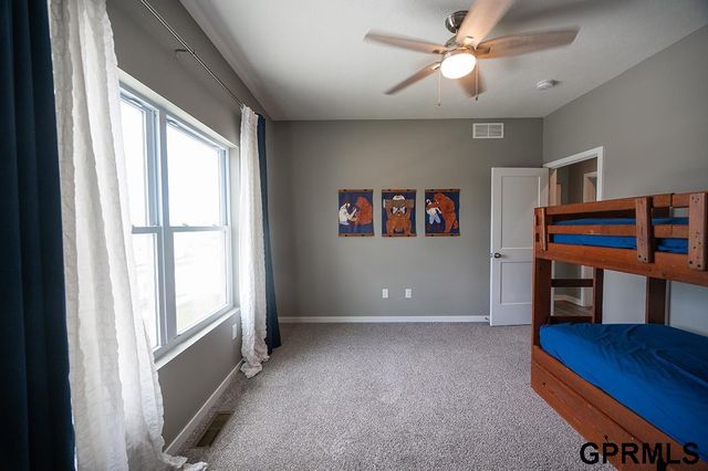 7808 Nicole Lane, Lincoln, NE 68516