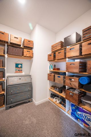 7808 Nicole Lane, Lincoln, NE 68516