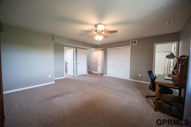7808 Nicole Lane, Lincoln, NE 68516