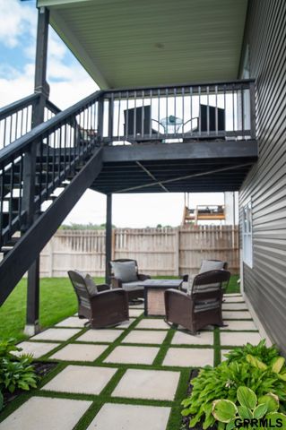 7808 Nicole Lane, Lincoln, NE 68516