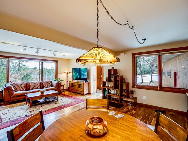 2382 33rd Street, Los Alamos, NM 87544