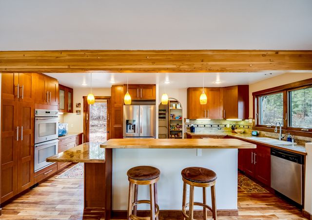 2382 33rd Street, Los Alamos, NM 87544