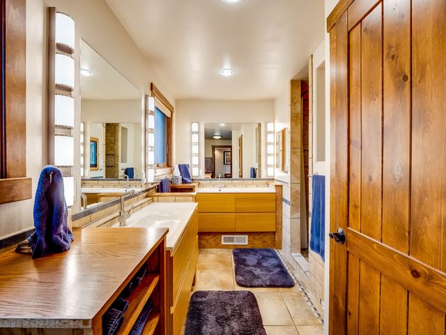 2382 33rd Street, Los Alamos, NM 87544