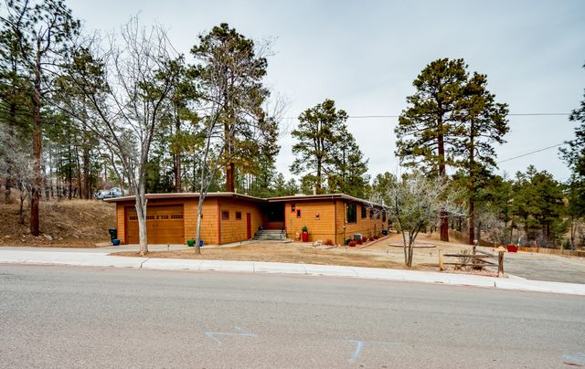 2382 33rd Street, Los Alamos, NM 87544