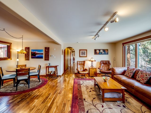 2382 33rd Street, Los Alamos, NM 87544