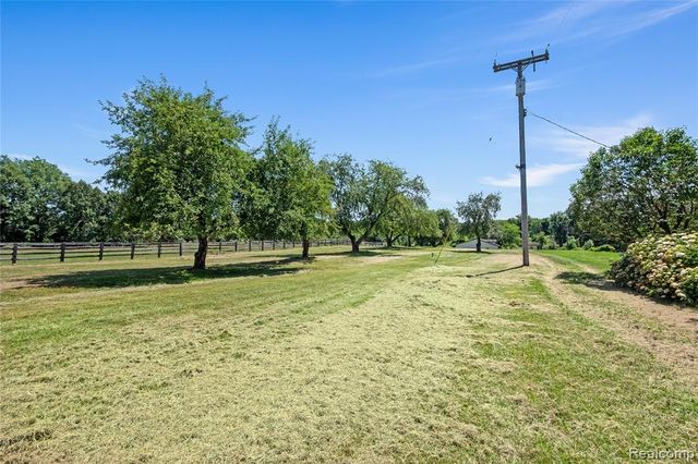 5280 Hosner Road, Oxford, MI 48370