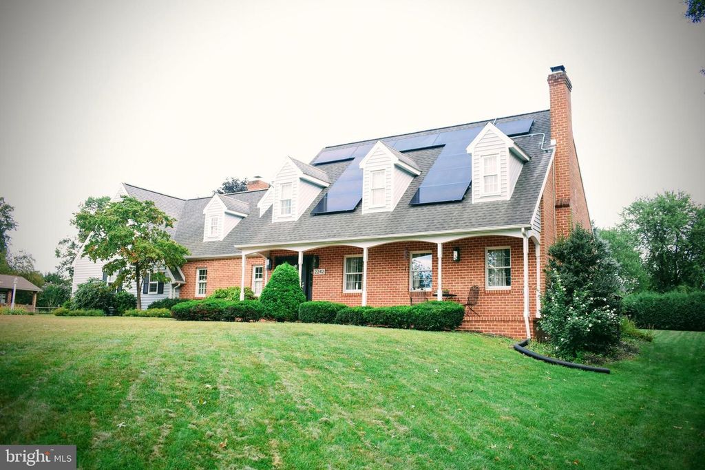 2242 SCOTLAND ROAD, Chambersburg, PA 17201