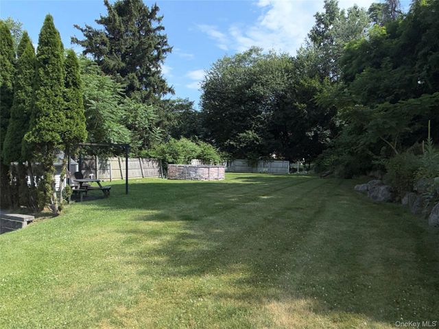 29 Ramapo Road, Garnerville, NY 10923