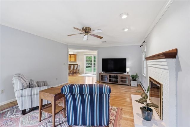 32 Millfarm Dr, Mansfield, MA 02048