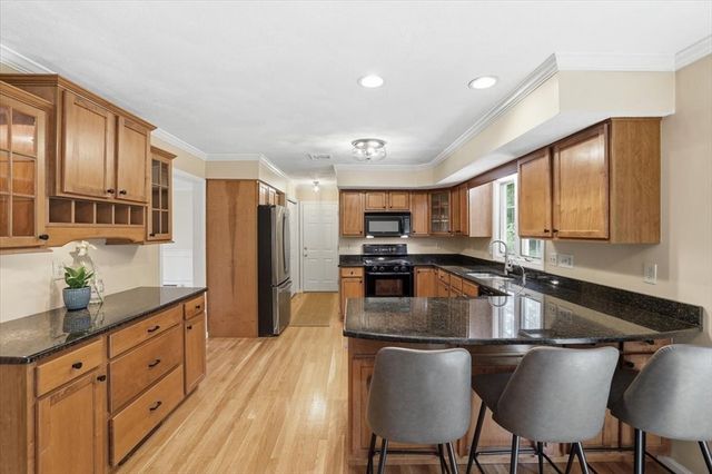 32 Millfarm Dr, Mansfield, MA 02048