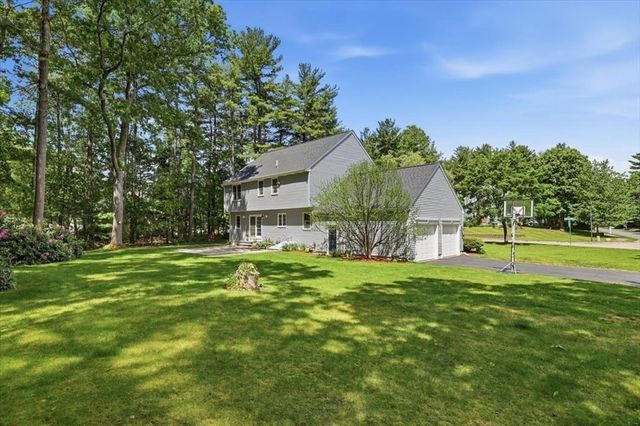 32 Millfarm Dr, Mansfield, MA 02048