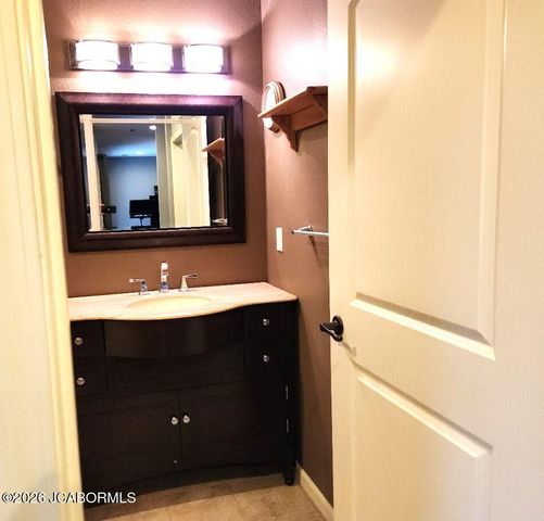 3608 CODY DRIVE, Jefferson City, MO 65109