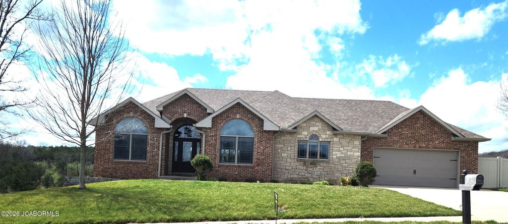 3608 CODY DRIVE, Jefferson City, MO 65109