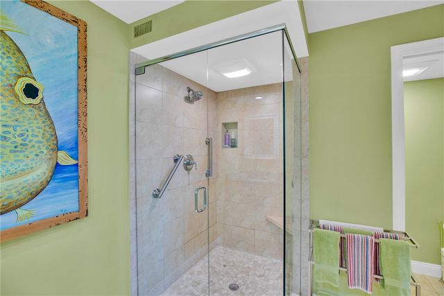 8416 Oceanside Drive F12, Vero Beach, FL 32963