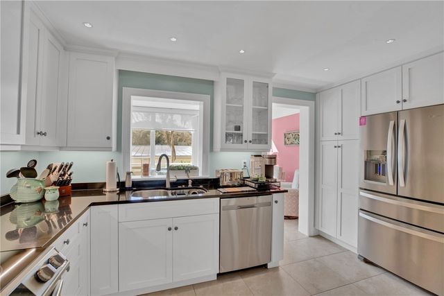 8416 Oceanside Drive F12, Vero Beach, FL 32963