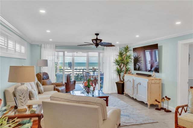 8416 Oceanside Drive F12, Vero Beach, FL 32963