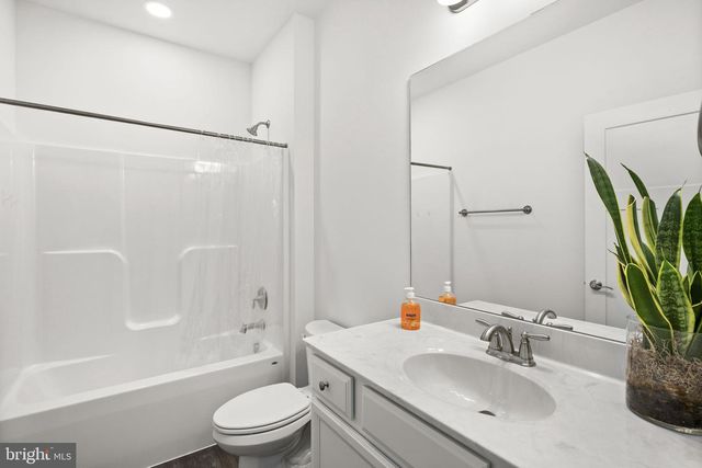 360 GREENBANK RD, Fredericksburg, VA 22406