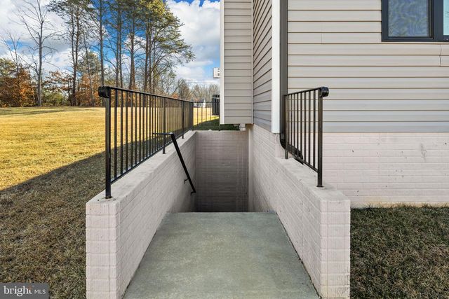 360 GREENBANK RD, Fredericksburg, VA 22406