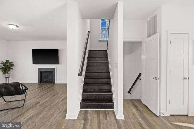 360 GREENBANK RD, Fredericksburg, VA 22406