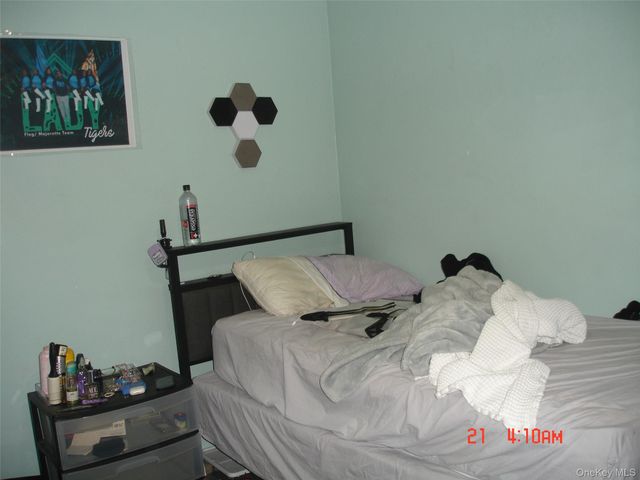 17 Stewart Avenue, Hempstead, NY 11550