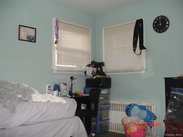 17 Stewart Avenue, Hempstead, NY 11550