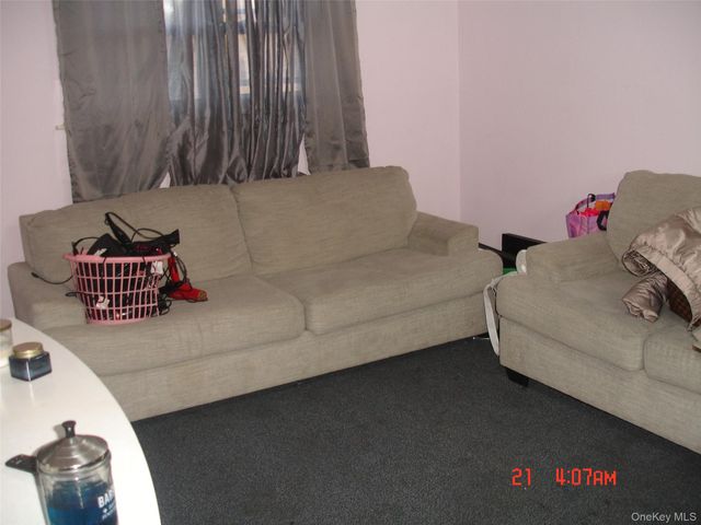 17 Stewart Avenue, Hempstead, NY 11550