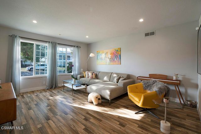 264 Lupe Avenue, Newbury Park, CA 91320