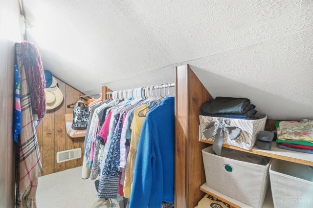 6420 Miami Road, Indian Hill, OH 45243