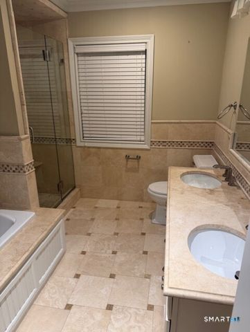 88 Maple Tree Avenue E, Stamford, CT 06906