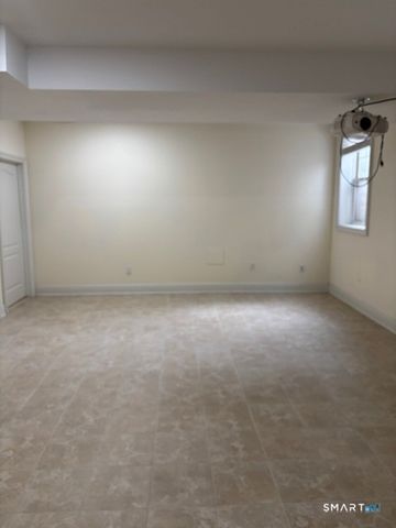 88 Maple Tree Avenue E, Stamford, CT 06906