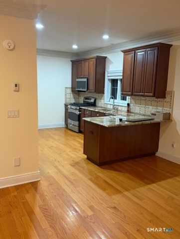 88 Maple Tree Avenue E, Stamford, CT 06906