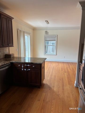 88 Maple Tree Avenue E, Stamford, CT 06906