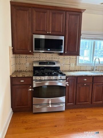 88 Maple Tree Avenue E, Stamford, CT 06906