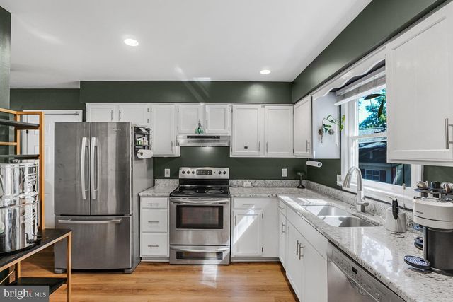 5226 MCMANUS DR, Fredericksburg, VA 22407
