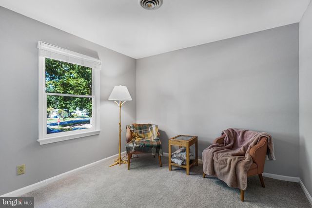 5226 MCMANUS DR, Fredericksburg, VA 22407