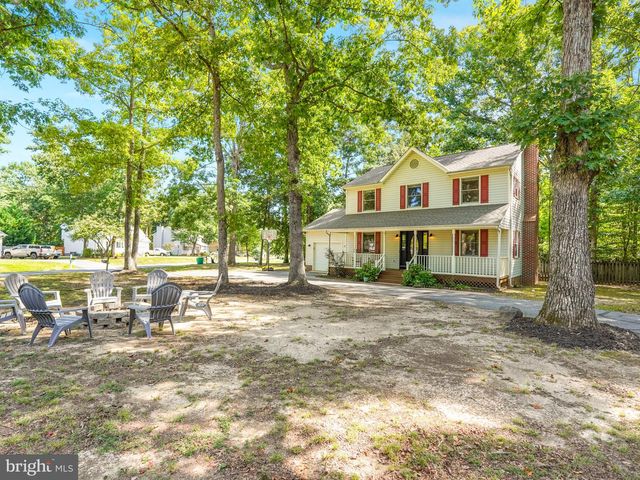 5226 MCMANUS DR, Fredericksburg, VA 22407