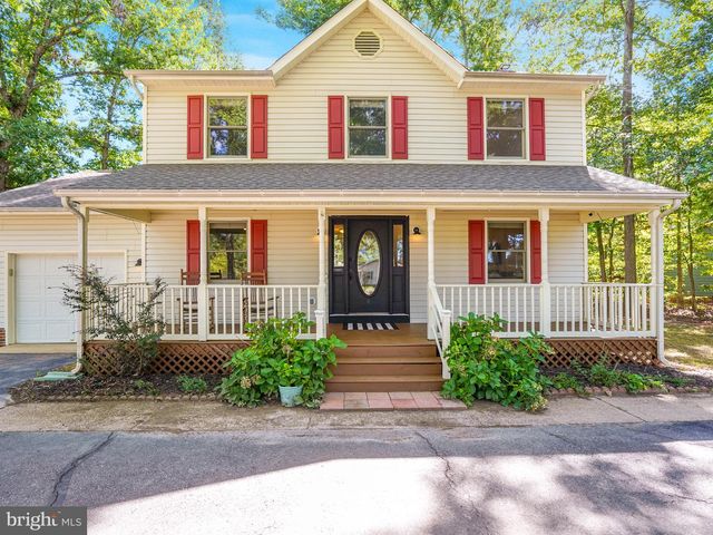 5226 MCMANUS DR, Fredericksburg, VA 22407