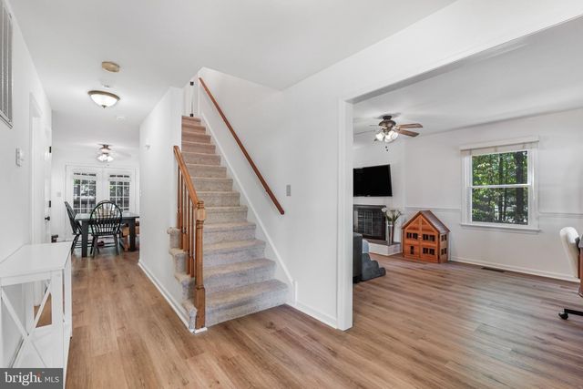5226 MCMANUS DR, Fredericksburg, VA 22407